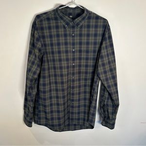 Uniqlo Men’s Dress shirt lots (4 shirts) men’s medium